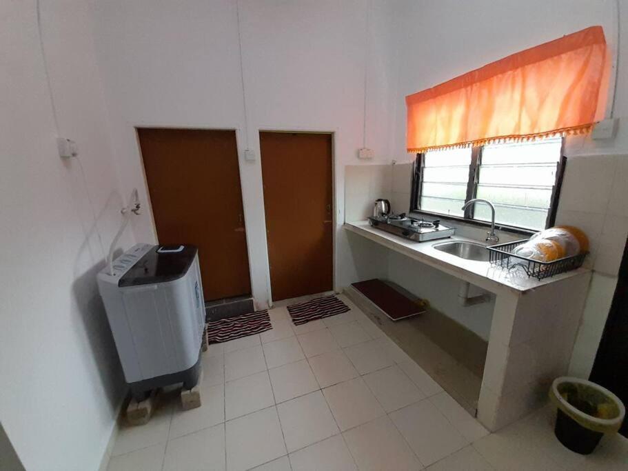 Amz Homestay Kampung Gong Kiat, Kuala Terengganu Bagian luar foto